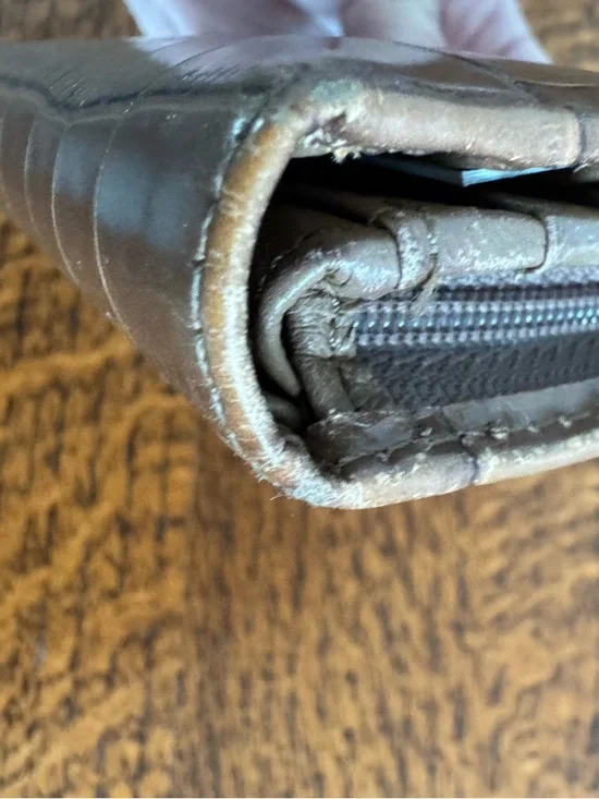 Furla EUC Brown Croc-Embossed Bifold Wallet - Picture 9 of 11